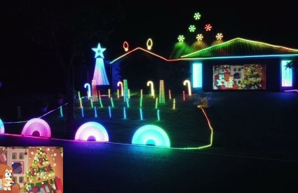 Bluey Christmas Lights by ABC / Bluey