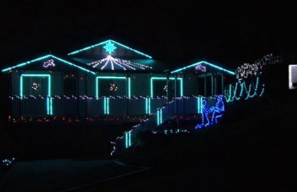 Nixay - Song Medley by The Nix&#039;s Christmas Lights 2010