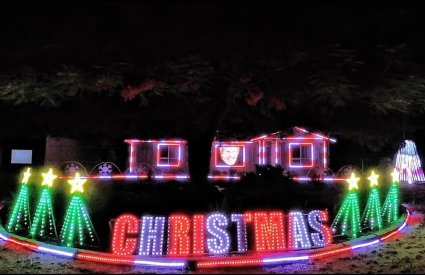 Zuseleets - Show Intro Winter Wonderland | Frozen | Elf Mashup