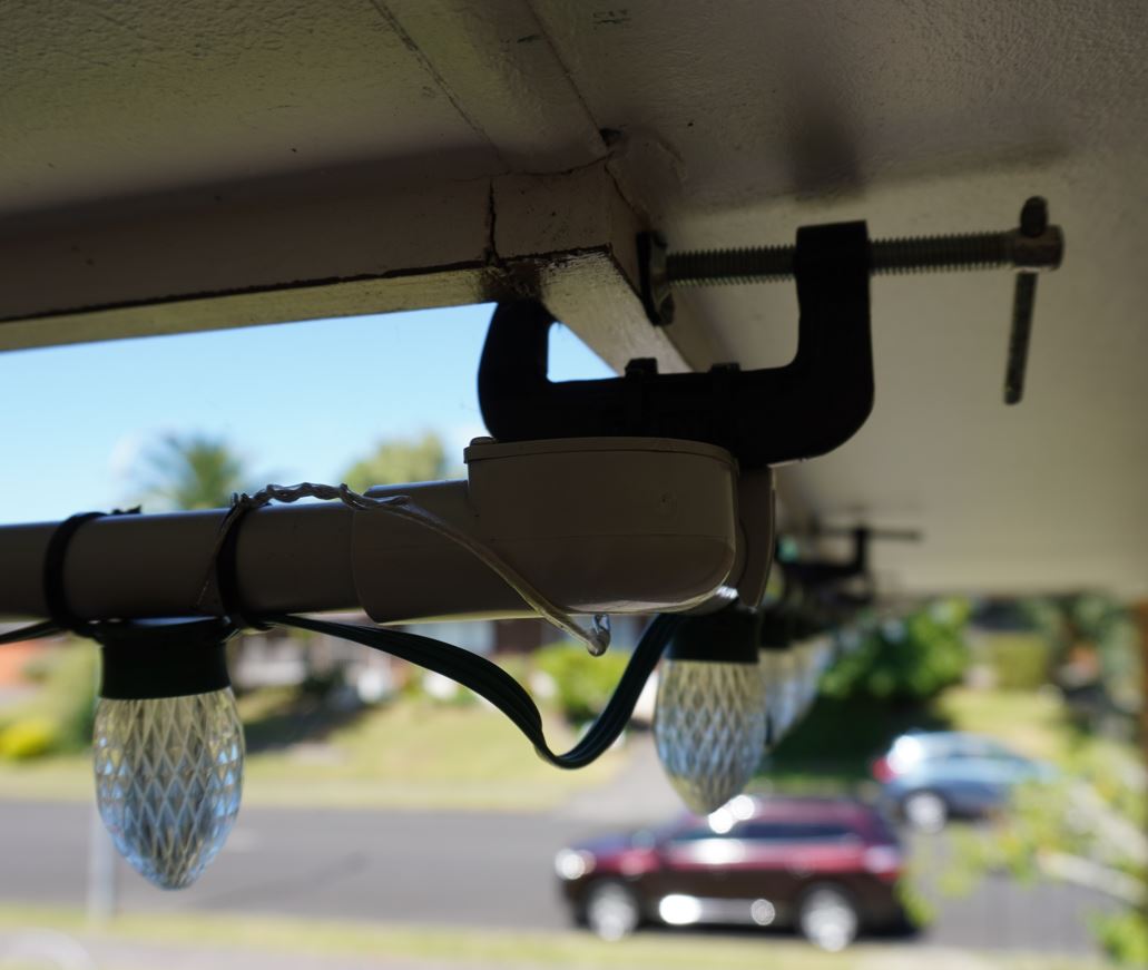 Roofline lights attachment clamp